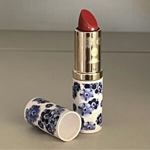 Estée Lauder Limited Edition Lipstick Rose Goddess Plumping NEW